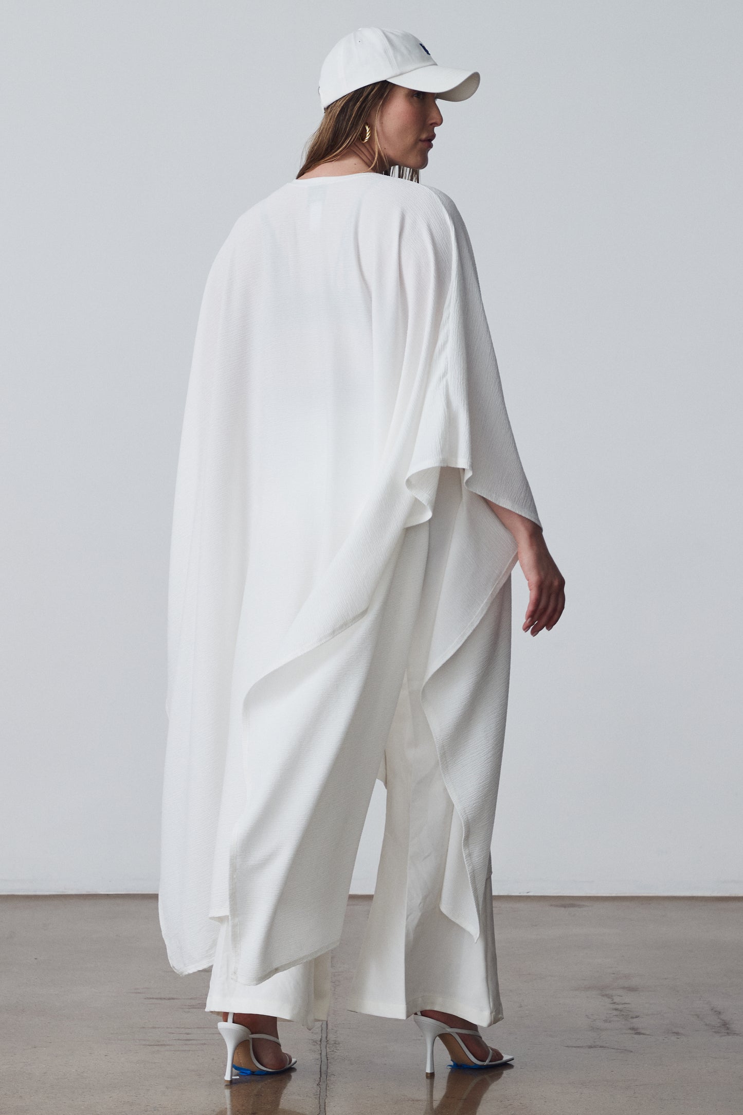 The Light Textured Cape
