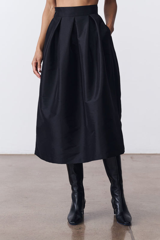 The Full Pleated Skirt - Black