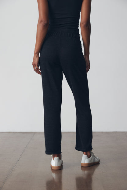 The Regular Knit Pant